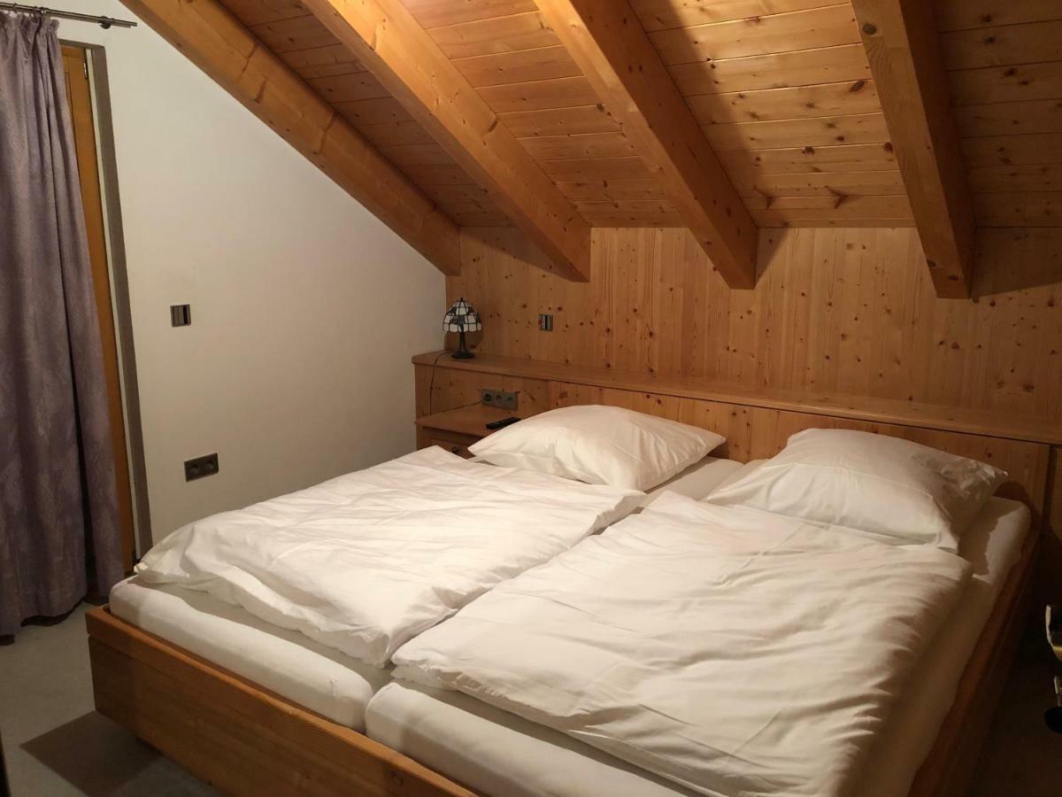 94 - Private Rooms Eichenau Kültér fotó