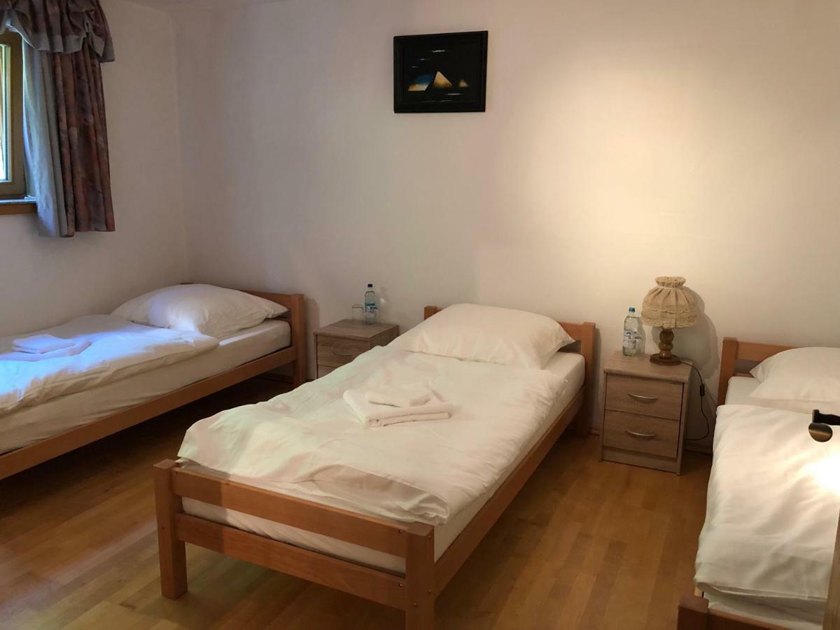 94 - Private Rooms Eichenau Kültér fotó